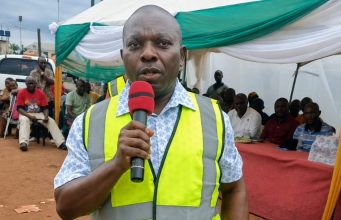 Alaribe Flags Off 82-Unit Shopping Mall At Eke Nguru Market